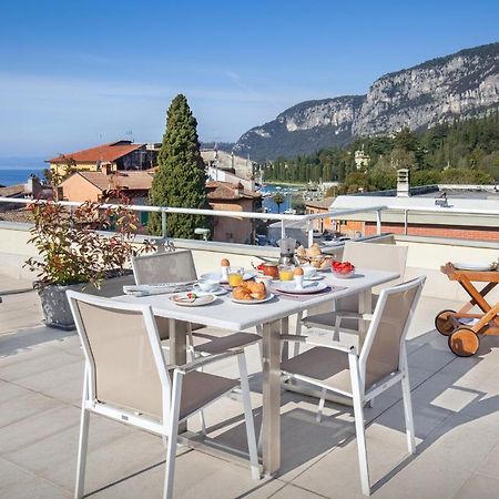 La Rocca Suite Гарда Екстериор снимка
