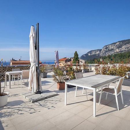 La Rocca Suite Гарда Екстериор снимка